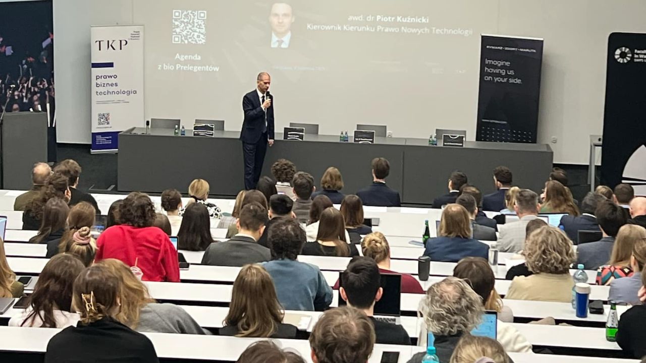 Studenci zgłębiali tajniki sztucznej inteligencji. Konferencja „AI a prawo”