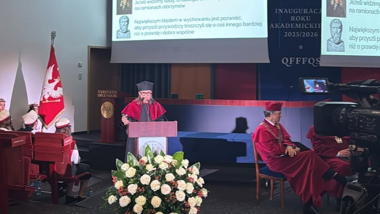 Rektor-Komendant Akademii Pożarniczej nadbryg. dr inż. Tomasz Klimczak, prof. uczelni, uczestniczył w inauguracji roku akademickiego 2025/2026 w Warszawskim Uniwersytecie Medycznym