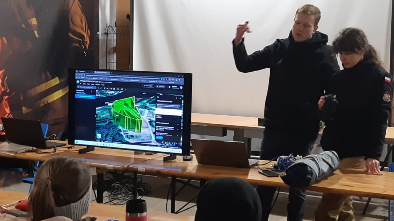 Studenci na zajęciach poligonowych z przygotowania operacyjnego w ochronie ludności