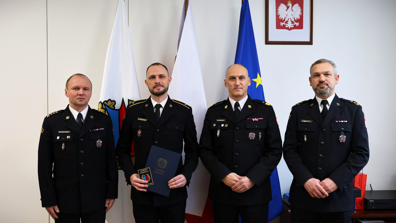 Baza Szkolenia Poligonowego i Innowacji Ratownictwa Akademii Pożarniczej pozyskała nowego instruktora