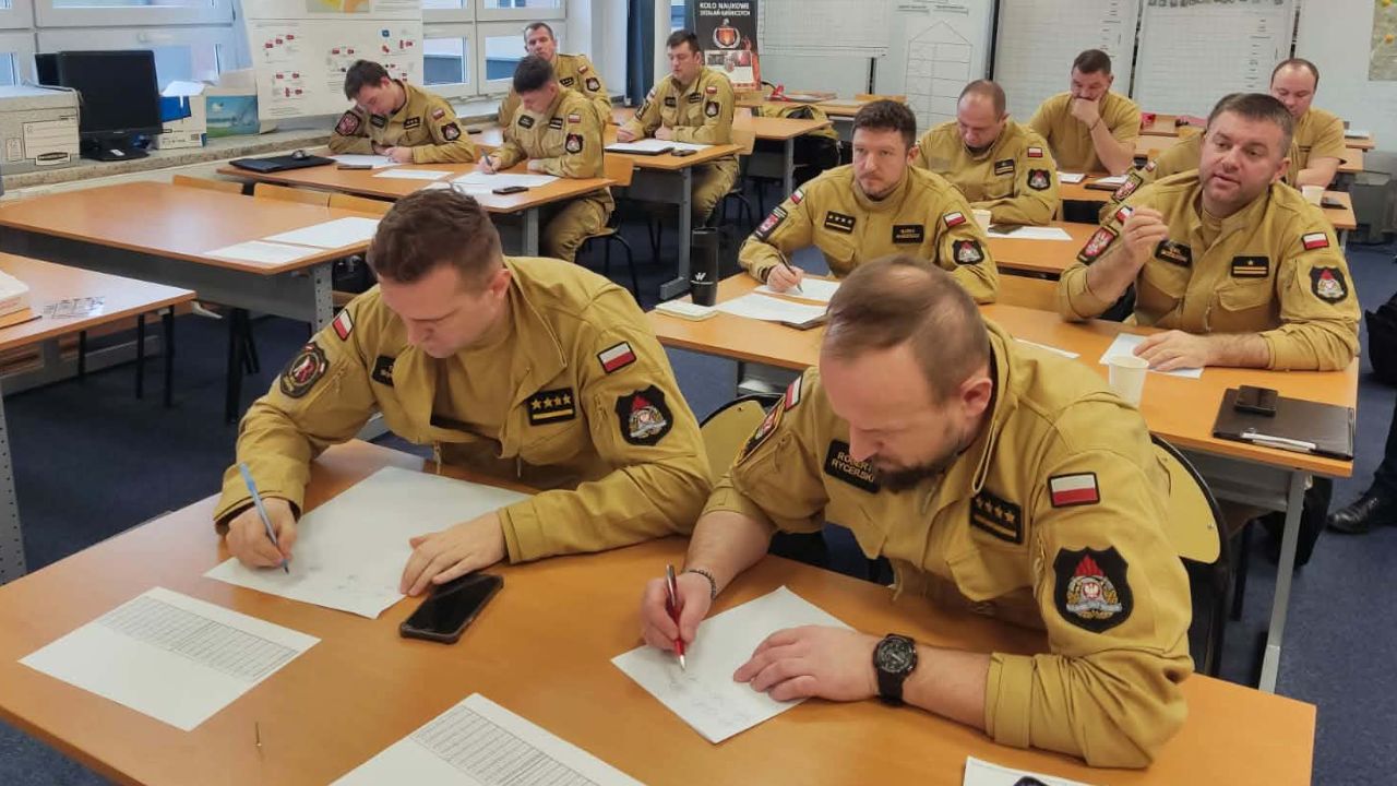 SZKOLENIE DOSKONALĄCE Z ZAKRESU KIEROWANIA DZIAŁANIAMI RATOWNICZYMI NA POZIOMIE TAKTYCZNYM