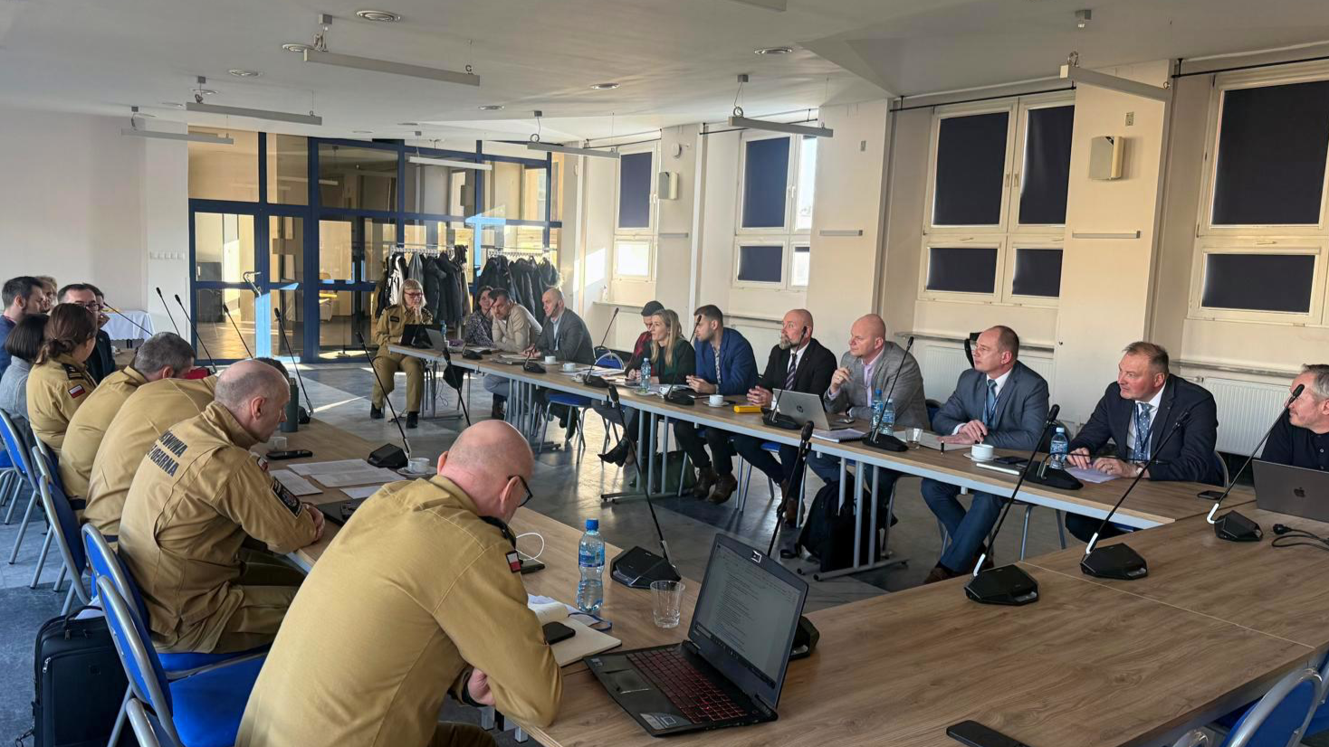 W dniu 21 stycznia 2026 r. w Akademii Pożarniczej odbyło się seminarium naukowe poświęcone pracom nad nową edycją Programu Ochrony Ludności i Obrony Cywilnej na lata 2027–2031