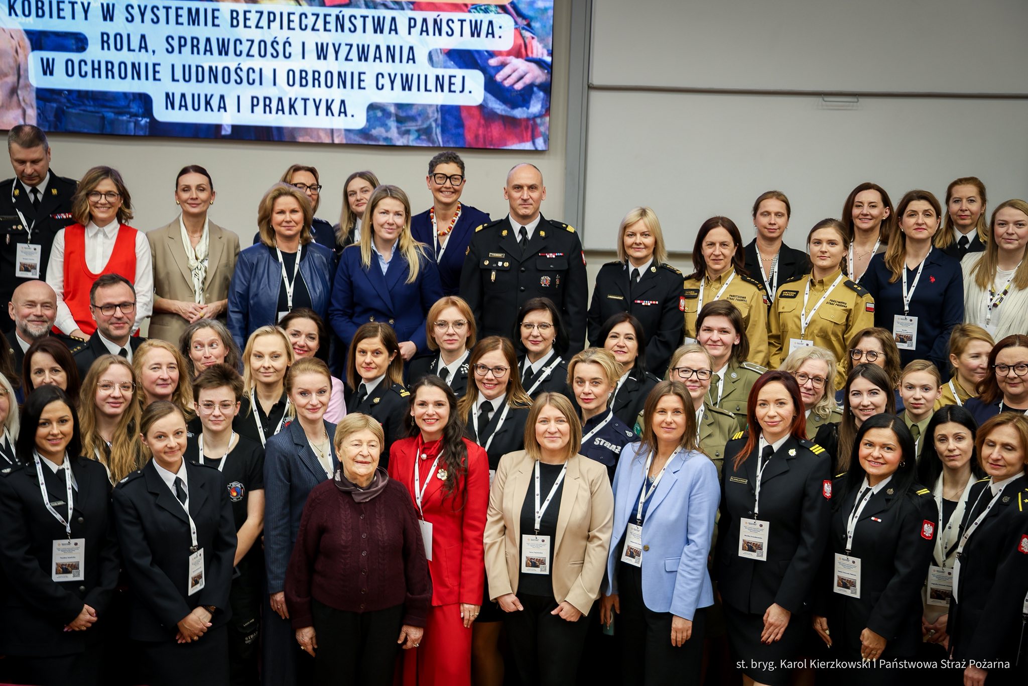24 marca 2026 r. w Akademii Pożarniczej w Warszawie odbyła się konferencja poświęcona roli, sprawczości i wyzwaniom kobiet w systemie bezpieczeństwa państwa