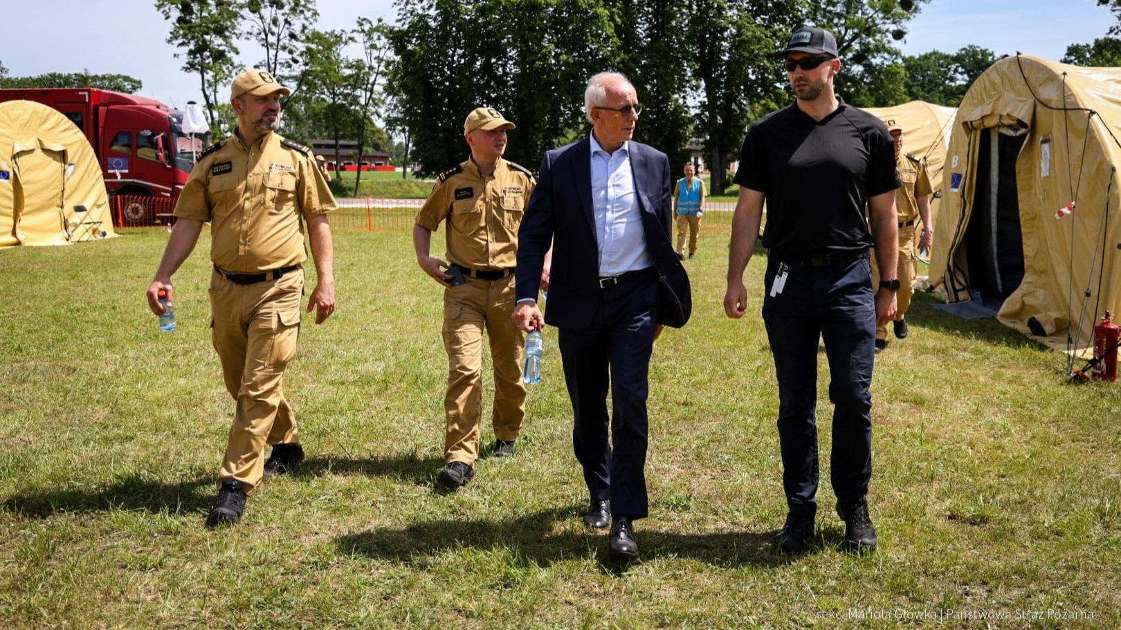 Na terenie Poligonu i Bazy Logistyczno-Rozwojowej Akademii Pożarniczej w Nowym Dworze Mazowieckim zakończyły się ćwiczenia zgrywające modułu rescEU CBRN DSIM POLAND