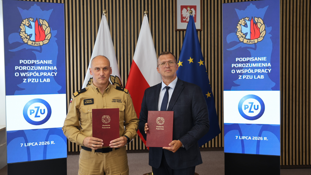 Podpisanie porozumienia o współpracy Akademii Pożarniczej oraz PZU LAB